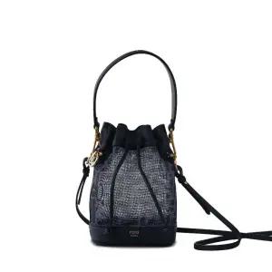 [중고명품] 블랙 클리어 FF 로고 몬트레조 미니 버킷백