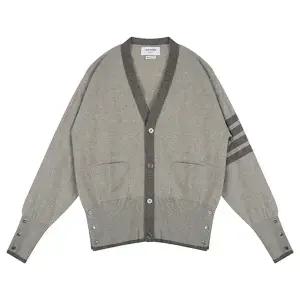 톰브라운 23FW MKC001G 00011 265 사선 캐시미어 가디건 베이지