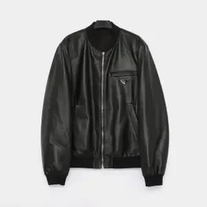 삼각로고 레더 리버시블 남성 자켓 UPW280 038 F0002