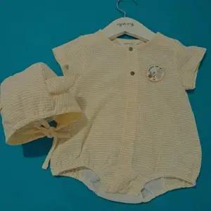 [셀러허브 1]아가방 CB01 라비 래빗 반팔바디수트(모자) 라비 래빗 반팔바디수트(모자) 01S327903 (323897