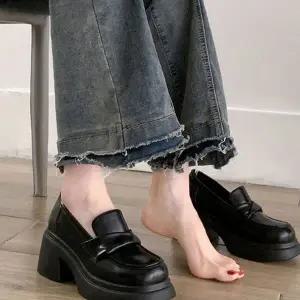 여성 로퍼 구두 캐주얼 페니 데일리 여성 통굽 로퍼 단화 블로퍼