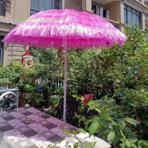 비치 짚 그늘막 밀집 포토존 야외 카페 핑크 해변 밀짚 파라솔 우산 열대 리조트