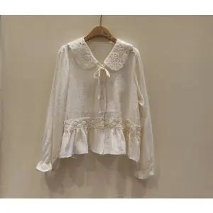 [메종블랑쉬](김해점)펀칭레이스카라블라우스 M261JBL306K