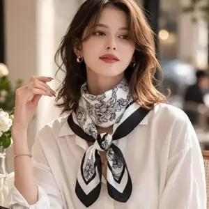 엔비 세이지 스카프 여성 간절기 미니 사각 쁘띠