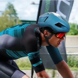 [맥다이나믹스]라이딩용 초경량 220g 무중력 핏감 쾌적한 통풍 아티카 자전거헬멧