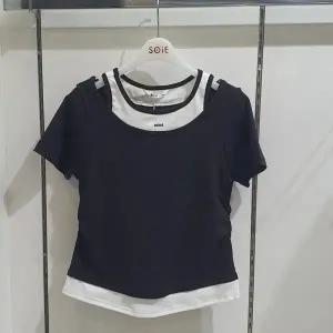 [소이]4부 어깨 트임 레이어드티 26M5459_KG