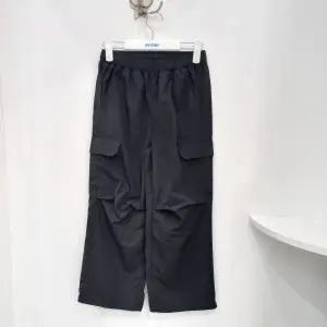 [에꼴리에]쿨 와샤 입체 카고 바지(24PT281 BK)_CJ