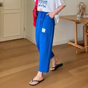 [핑크시슬리] 챠밍 아웃포켓 패치 9부 배기 트레이닝팬츠