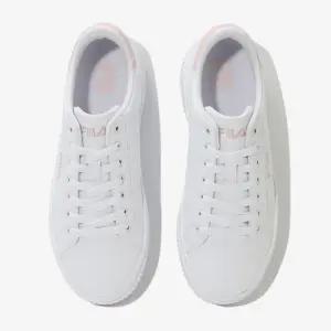 공용 코트 디럭스 볼드 스니커즈 1XM02338G 154