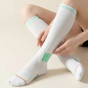 여성 스포츠 니삭스 충격흡수 러닝 테니스 필라테스 롱양말 통기성 탄력밴드 코튼