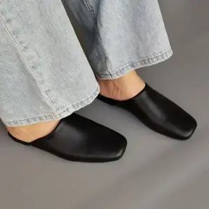 패션슈즈 모던 사각코 데일리 에어 블로퍼 LT-5