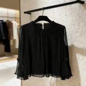 봄 프릴 카라 쉬폰 긴팔 여성 데일리 슬림핏 블라우스