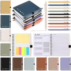 매주 직원 감사 선물 학교에서 스티커 메모 볼펜으로 나선형 플래너 노트를 나열합니다 학생 교사에게