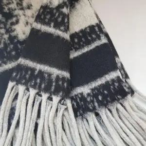 (색상 블랙)여성 겨울 숄 망토 머플러 목도리 목토시 사무실 가디건 방한 단추 캠핑 차박