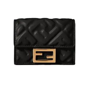 [해외]26SS 펜디 마이크로 트리폴드 바게트 반지갑 블랙 8M0395 AAJD F0KUR