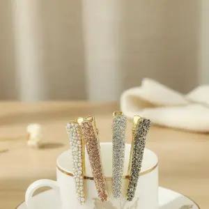 [하프클럽/]여성 일상 오피스 하객 헤어핀 진주 큐빅