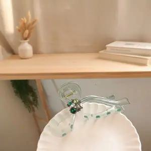 [하프클럽/]여성용 투명 아크릴 지르코니아 빅리본 헤어핀