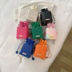 키체샵 여사친 여름 크로스백 미니백 체인백 핸드 버킷백 사각 케이스 HO2