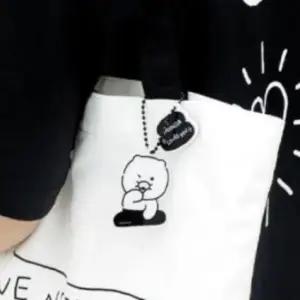 캐릭터 아크릴 굿럭 열쇠고리 블랙앤화이트 가방고리 키링