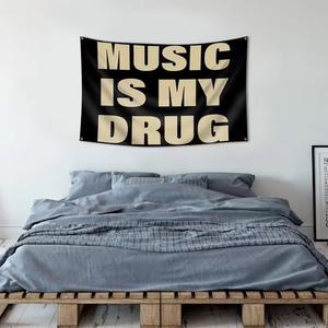 1PC Music Is My Drug 인용문 태 트리는 음악 를 위해 디자인되었으며 미니멀한 검정색과 갈색 글꼴이 특징으로 트렌디한 느낌을 더해줍니다