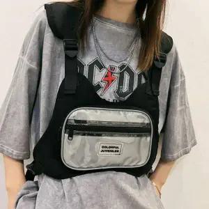 캐쥬얼 ZQJ541M8 스포츠 체스트백 블랙 테크웨어 조끼가방 아웃