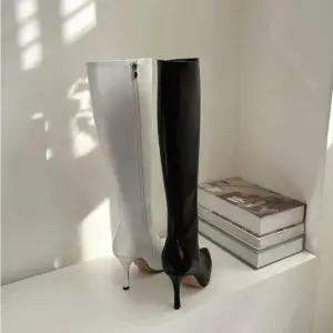 롱부츠힐 여성 2컬러 스틸레토 힐부츠 옆지퍼 뾰족코 롱부츠