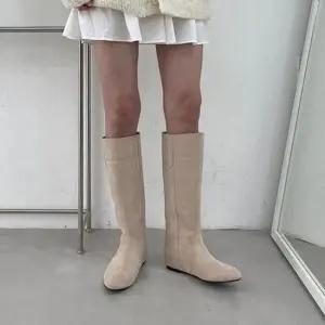 일자핏롱부츠 스웨이드 슬림핏 일자핏 키높이굽 여성 롱부츠 4fY