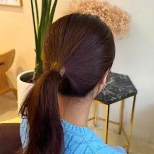 로우번 포니테일 가발머리끈 밝은갈색 머리고무줄 인조모헤어링 로우번머리끈