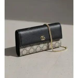 MUST IT_ 26SS GG 마몽 체인 바이컬러 지갑 546585 AAE5E 1069)