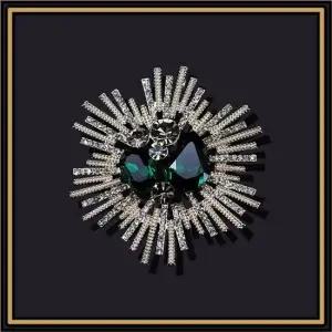 옷핀형 그린쿠빅 AAA지르코니아 그린지르코니아브로치 불꽃옷핀형장식 불꽃디자인