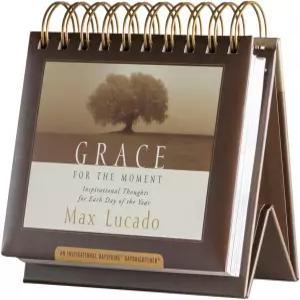 DaySpring Max Lucado Grace For the Moment 일 년 중 매일의 영감을 주는 생각 영구 달력 16755