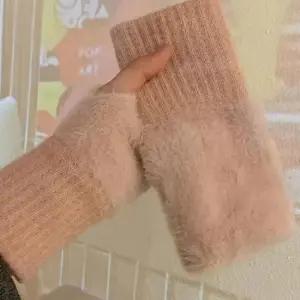 털핸드워머 여성 퍼 핸드 손 워머 손목 반 장갑 핑크