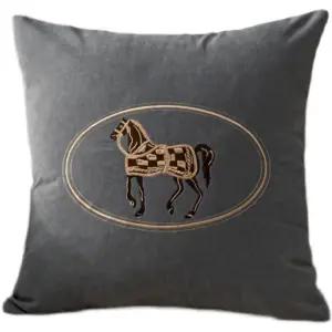 명품쿠션 자수 사각쿠션 명품 인테리어 55x55 소파 북유럽 말 45x45 침대