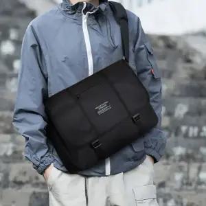 남여공용 심플 지퍼 학생 캐주얼 메신저백 크로스백 남자메신저백 여자메신저백