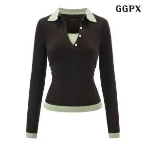 레이어드 반버튼업 카라 사이드 배색 셔링 니트 GQAKT003D 1191849