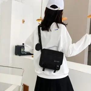 가벼운 편한 메쉬포켓 스퀘어 메신저백 크로스백 가방 미니크로스백 캔버스백 빅크로스백