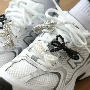 비팬시 신발 미니 진주 리본 2pc (신꾸 운동화 꾸미기