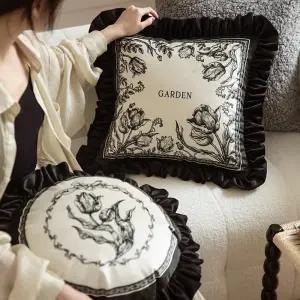 엔틱쿠션 플라워 럭셔리 홈카페 소파 카페