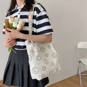 여성 스마일패턴 탈부착 인형키링 코듀로이 숄더백