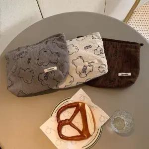 귀여운 곰돌이 베어 코듀로이 수납 화장품 파우치