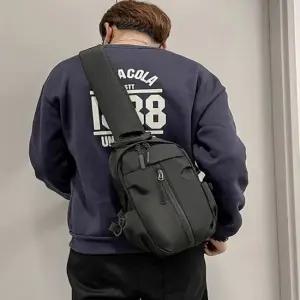 보조가방 남여공용 대용량 메신저백 스포츠 슬링백 남자크로스백 비니지스백 캐주얼백