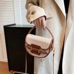 URB_반달겸용 미니크로스백 여자숄더백 여성숄더백 여자크로스백 여성크로스백