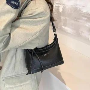 [패션] 여성가방 가죽백팩 미니숄더백 여자가방 크로스가방