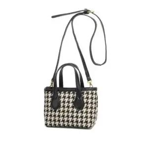 여성 미니 크로스백 결혼식 가방 세련된 각진 정장백