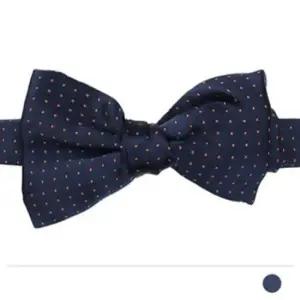 고급 기본 신상 넥타이 패션 정장 남자 면접 보타이