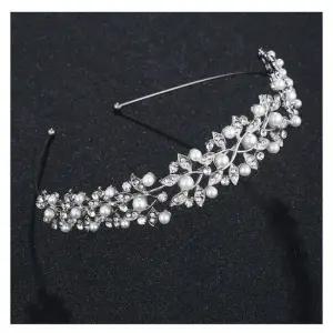 그레프 웨딩 티아라 머리띠 웨딩 촬영 웨딩촬영 브라이덜 브라이덜샤워 결혼 드레스샵