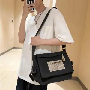 남녀공용 데일리 캐주얼 크로스 보조 책가방 매신저백 페이퍼패치 캐주얼 학생 남여