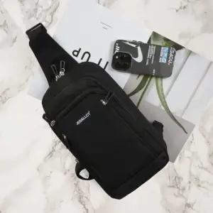 남자 대학생 다용도 힙색 소형 숄더 크로스 백 트레킹블랙미니백 옆으로매는가방
