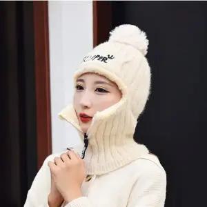 [하프클럽/]여성용 넥워머 일체형 니트방울모자 지퍼오픈