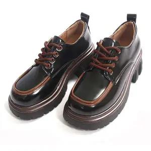 [하프클럽/]여성 에나멜 로퍼 키높이 통굽 발편한 페니로퍼 단화